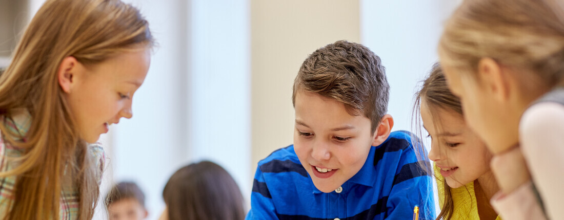 Що потрібно знати, якщо ви задумалися про контактні лінзи для вашої дитини